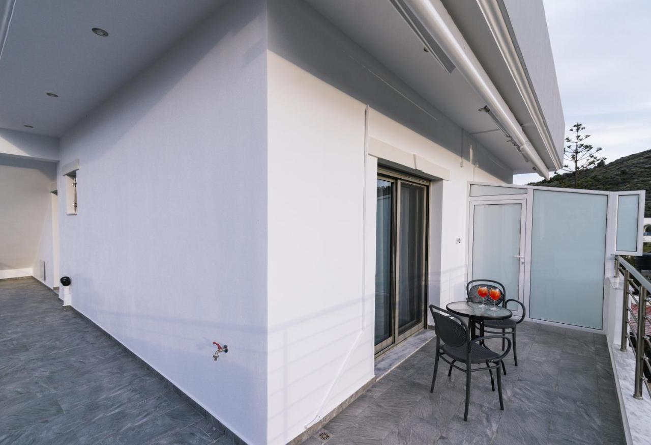 Lychnos Apartments Kamilari Ngoại thất bức ảnh